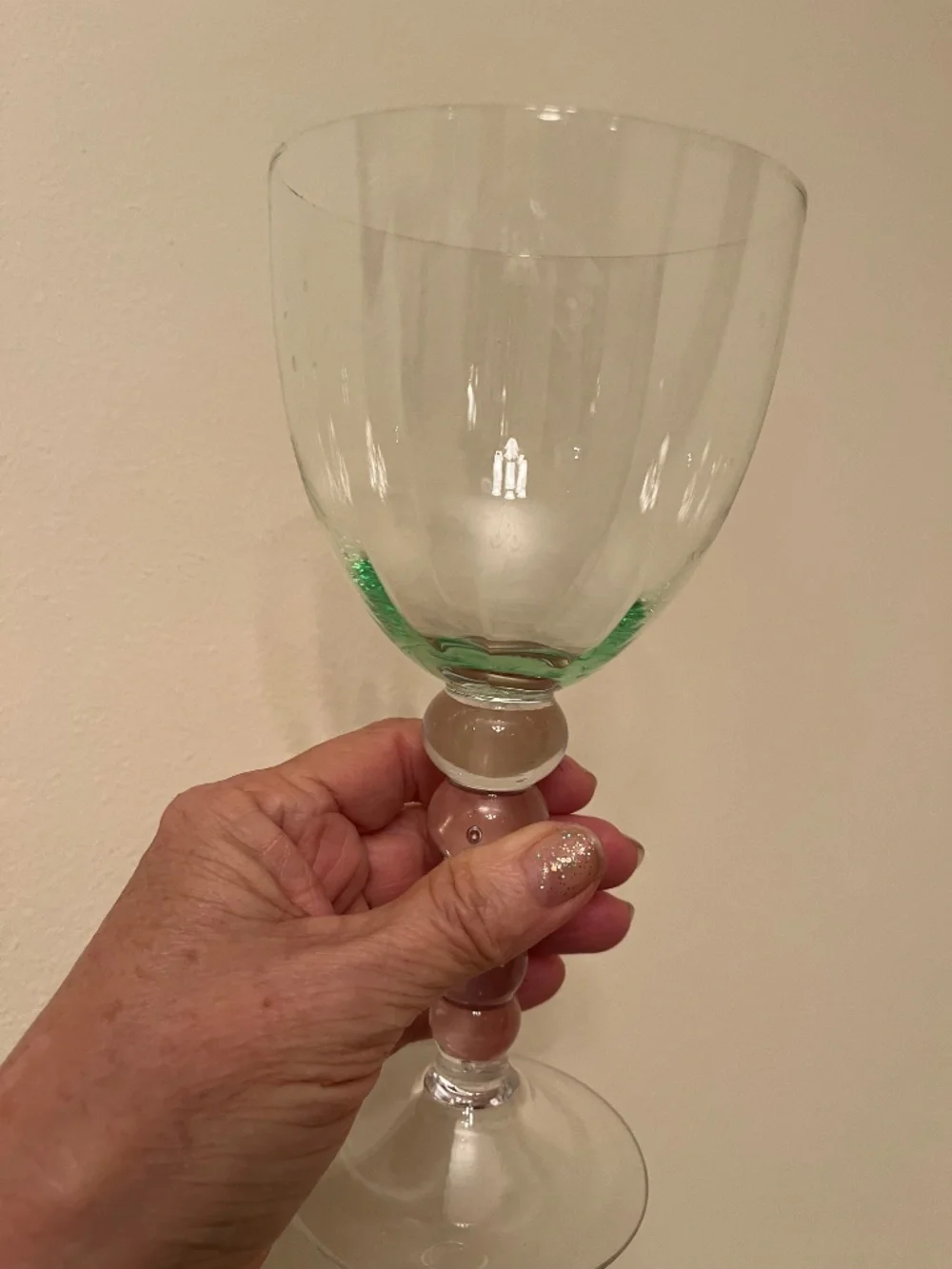 Elegant Green-Tinted Goblet / Wine Glass ✨🍷 Large Statement Stemware